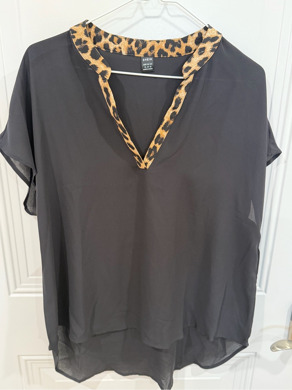SHEIN Black Blouse with Leopard-Print V-Neck Trim XL-12